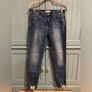 Zara 1975 mid-rise raw hem jean. Never worn.